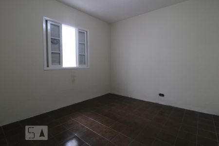 Quarto 2 de casa para alugar com 2 quartos, 120m² em Jardim das Flores, São Paulo