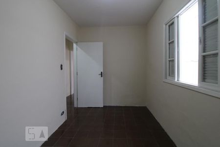 Quarto 1 de casa para alugar com 2 quartos, 120m² em Jardim das Flores, São Paulo