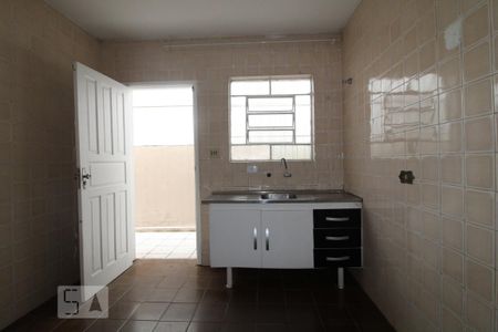 Casa para alugar com 120m², 2 quartos e 1 vagaCozinha
