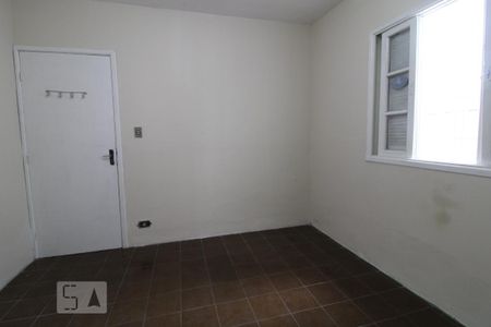 Quarto 2 de casa para alugar com 2 quartos, 120m² em Jardim das Flores, São Paulo