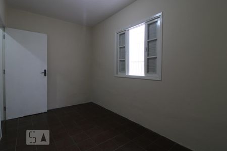 Quarto 1 de casa para alugar com 2 quartos, 120m² em Jardim das Flores, São Paulo