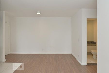 Sala de apartamento para alugar com 2 quartos, 62m² em Vila Anastácio, São Paulo
