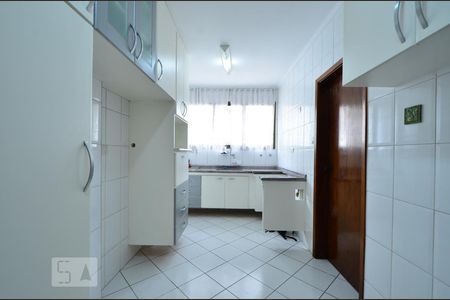 Apartamento para alugar com 108m², 3 quartos e 1 vagaCozinha