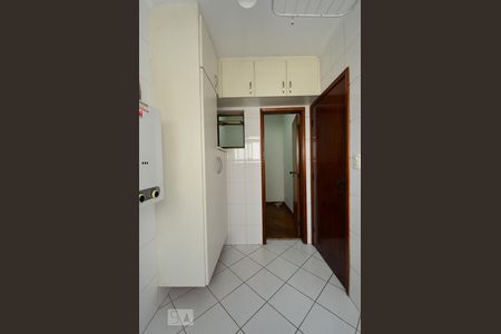 Apartamento para alugar com 108m², 3 quartos e 1 vagaÁrea de Serviço