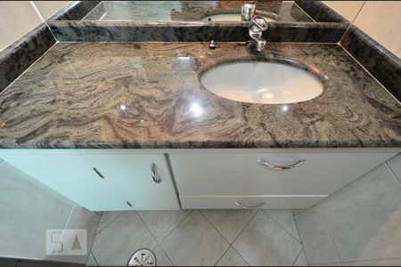 Apartamento para alugar com 108m², 3 quartos e 1 vagaBanheiro da Suíte