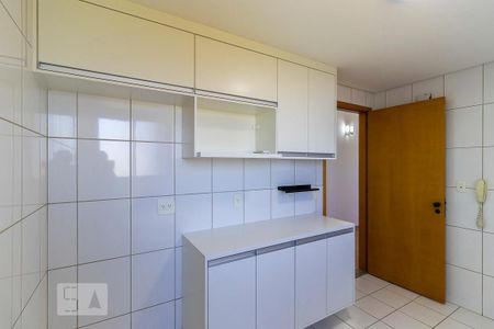 Apartamento para alugar com 86m², 3 quartos e 2 vagas Apartamento para alugar com 86m², 3 quartos e 2 vagasCozinha - Armários