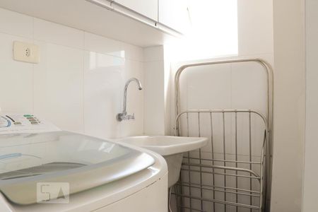 Apartamento à venda com 75m², 2 quartos e 1 vaga Apartamento à venda com 75m², 2 quartos e 1 vagaÁrea de serviço