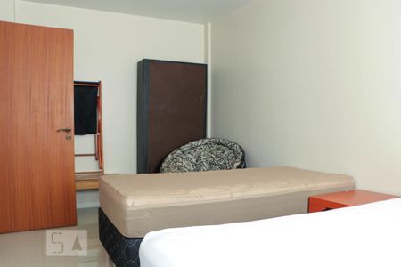 Quarto de apartamento à venda com 2 quartos, 75m² em Centro, Curitiba