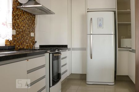 Cozinha de apartamento à venda com 2 quartos, 75m² em Centro, Curitiba