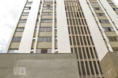 Fachada de apartamento à venda com 2 quartos, 75m² em Centro, Curitiba