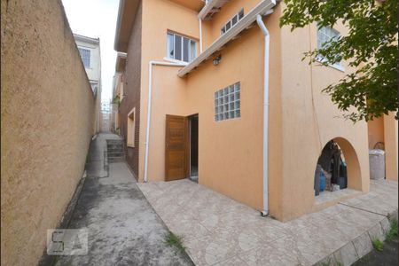 Casa à venda com 120m², 3 quartos e sem vagaQuintal