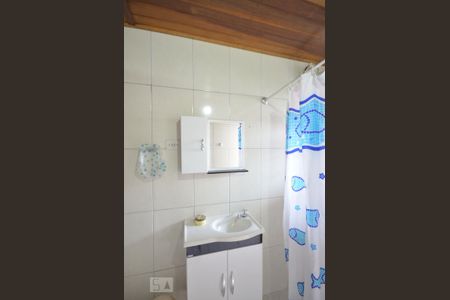 Casa à venda com 120m², 3 quartos e sem vagaBanheiro 