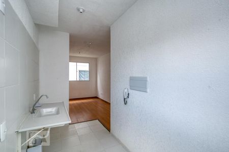 Apartamento à venda com 43m², 2 quartos e sem vaga Apartamento à venda com 43m², 2 quartos e sem vagaCozinha e Área de Serviço