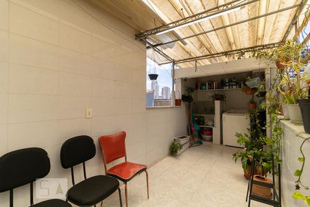 Casa à venda com 170m², 3 quartos e 2 vagasLavanderia