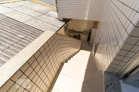 Casa à venda com 170m², 3 quartos e 2 vagasEscada