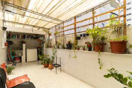 Casa à venda com 170m², 3 quartos e 2 vagasLavanderia