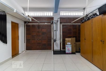 Casa à venda com 170m², 3 quartos e 2 vagasGaragem