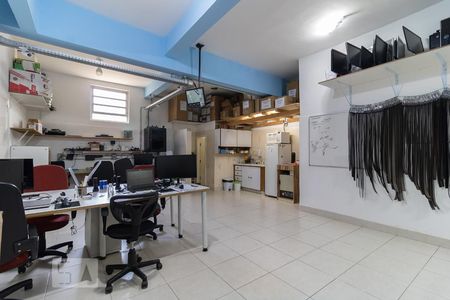 Casa à venda com 170m², 3 quartos e 2 vagasGaragem