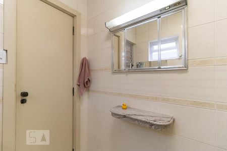 Casa à venda com 170m², 3 quartos e 2 vagasBanheiro Social