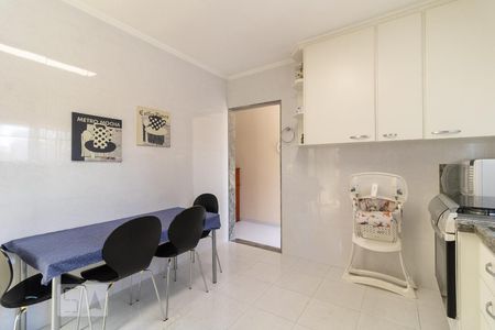 Casa à venda com 170m², 3 quartos e 2 vagasCozinha