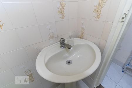 Casa à venda com 170m², 3 quartos e 2 vagasBanheiro da Garagem