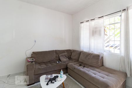 Sala de casa para alugar com 4 quartos, 250m² em Piratininga, Osasco