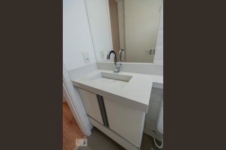 Apartamento para alugar com 46m², 2 quartos e 1 vaga Apartamento para alugar com 46m², 2 quartos e 1 vagaBanheiro