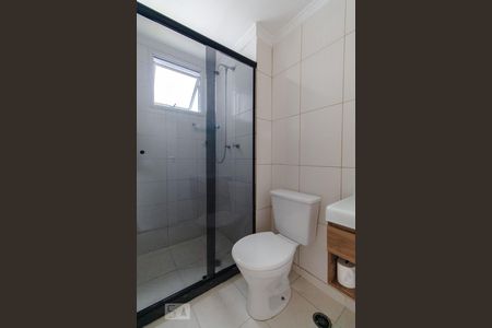 Banheiro de apartamento para alugar com 2 quartos, 45m² em Vila Alpina, São Paulo