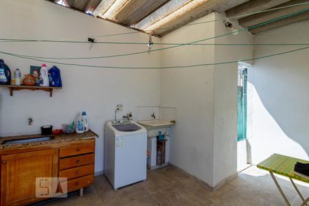 Casa à venda com 135m², 4 quartos e sem vagaÁrea de Serviço - Terraço