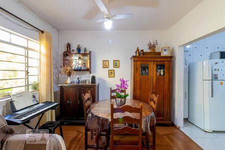 Sala de casa à venda com 4 quartos, 135m² em Vila Nair, São Paulo