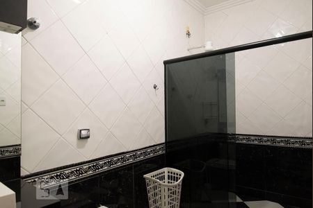 Banheiro da Suíte 1 de casa à venda com 4 quartos, 269m² em Vila Califórnia, São Paulo