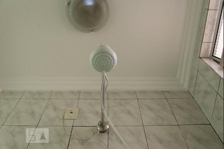 Casa à venda com 269m², 4 quartos e 2 vagas Casa à venda com 269m², 4 quartos e 2 vagasChuveiro