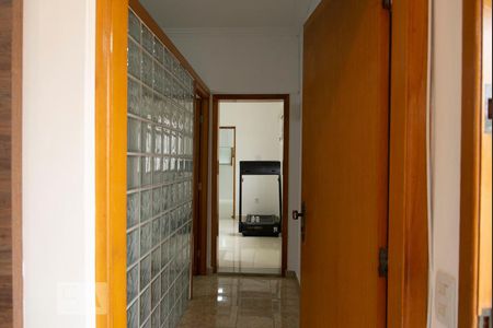 Corredor de casa à venda com 4 quartos, 269m² em Vila Califórnia, São Paulo