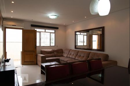 Sala de Estar de casa à venda com 4 quartos, 269m² em Vila Califórnia, São Paulo