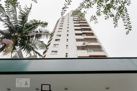 Apartamento à venda com 130m², 2 quartos e 2 vagas Apartamento à venda com 130m², 2 quartos e 2 vagasFachada