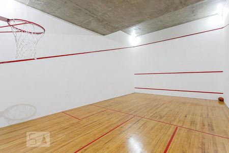 Apartamento à venda com 130m², 2 quartos e 2 vagas Apartamento à venda com 130m², 2 quartos e 2 vagasQuadra de Squash