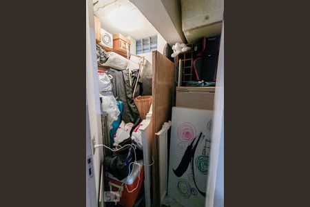 Apartamento à venda com 130m², 2 quartos e 2 vagas Apartamento à venda com 130m², 2 quartos e 2 vagasDepósito