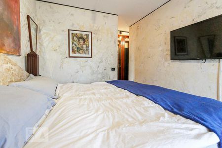 Apartamento à venda com 130m², 2 quartos e 2 vagas Apartamento à venda com 130m², 2 quartos e 2 vagasSuite