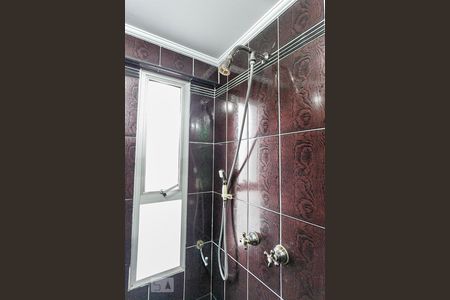 Apartamento à venda com 130m², 2 quartos e 2 vagas Apartamento à venda com 130m², 2 quartos e 2 vagasChuveiro