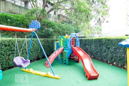 Apartamento à venda com 60m², 3 quartos e 1 vagaPlayground