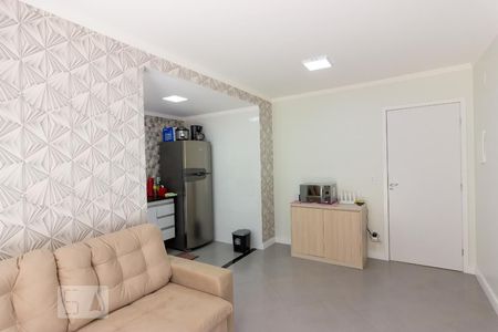 Sala de apartamento para alugar com 2 quartos, 51m² em Jardim Ísis, Cotia