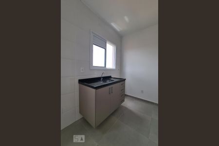 Apartamento para alugar com 71m², 2 quartos e 2 vagasCozinha
