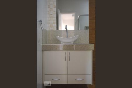 Apartamento à venda com 150m², 3 quartos e 2 vagas Apartamento à venda com 150m², 3 quartos e 2 vagasBanheiro