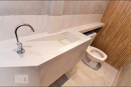 Casa de condomínio para alugar com 130m², 3 quartos e 2 vagasLavabo 