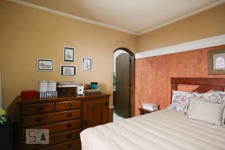 Casa à venda com 220m², 3 quartos e 6 vagasSuíte 1