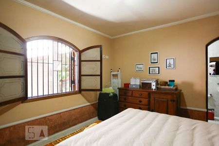 Casa à venda com 220m², 3 quartos e 6 vagasSuíte 1