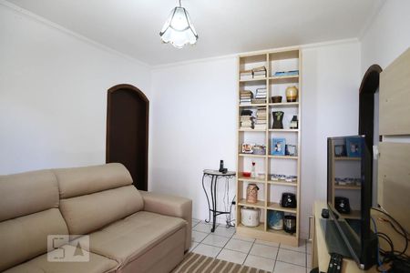 Sala de casa à venda com 3 quartos, 220m² em Parque Guarani, São Paulo