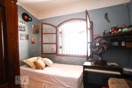 Casa à venda com 220m², 3 quartos e 6 vagasQuarto