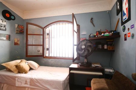 Casa à venda com 220m², 3 quartos e 6 vagasQuarto