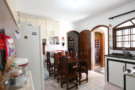 Casa à venda com 220m², 3 quartos e 6 vagasCozinha